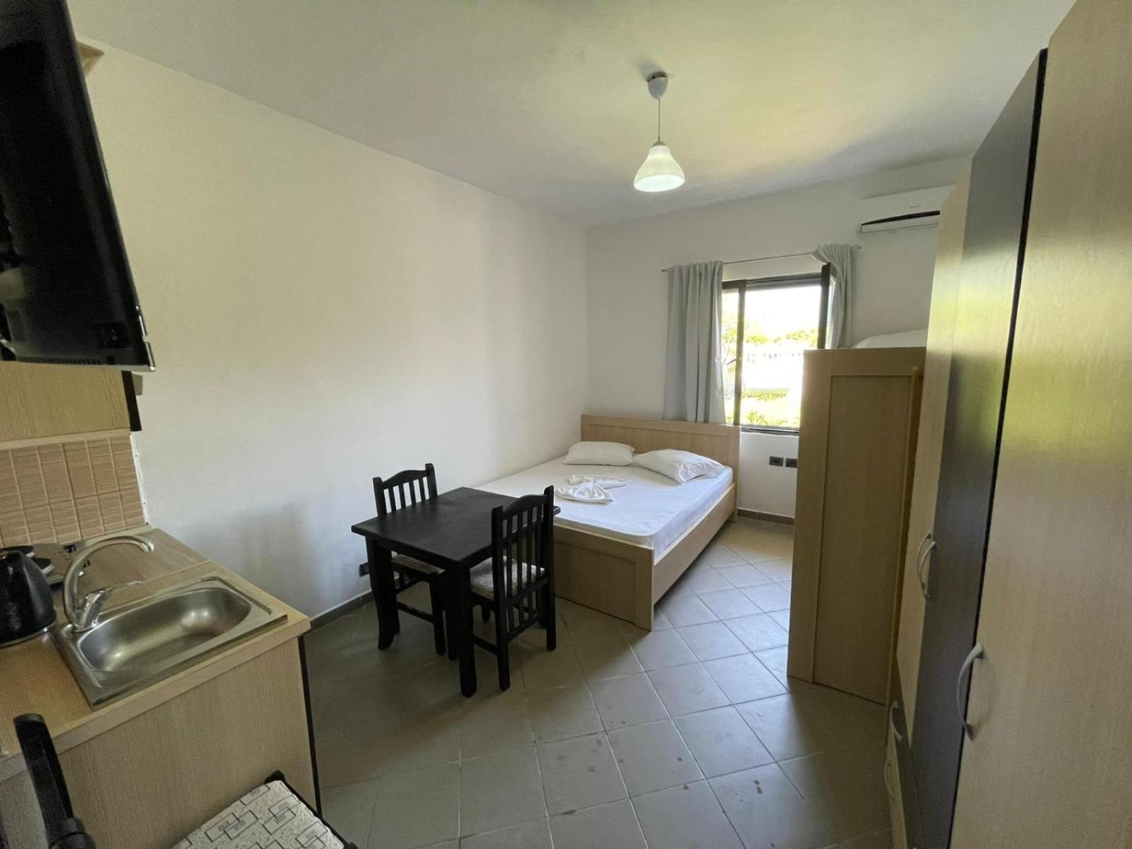 Ferienwohnung Karaburun Sunset Beach Orikum Zimmer foto