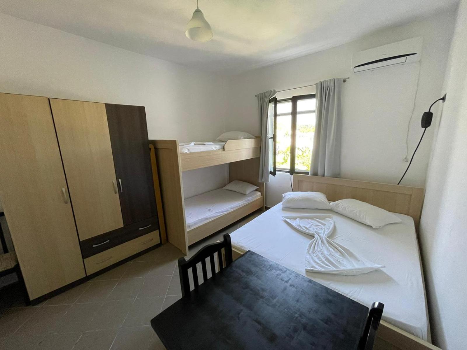 Ferienwohnung Karaburun Sunset Beach Orikum Zimmer foto